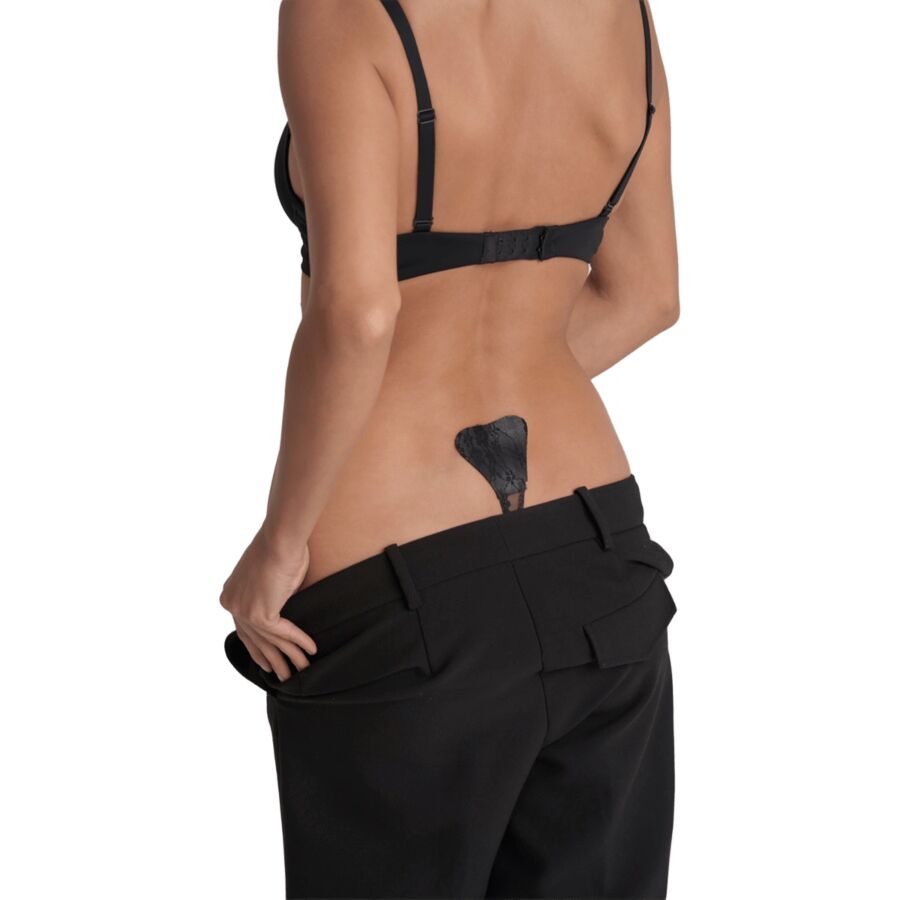 BYE-BRA - ADHESIVE THONG LACE BLACK ONE SIZE